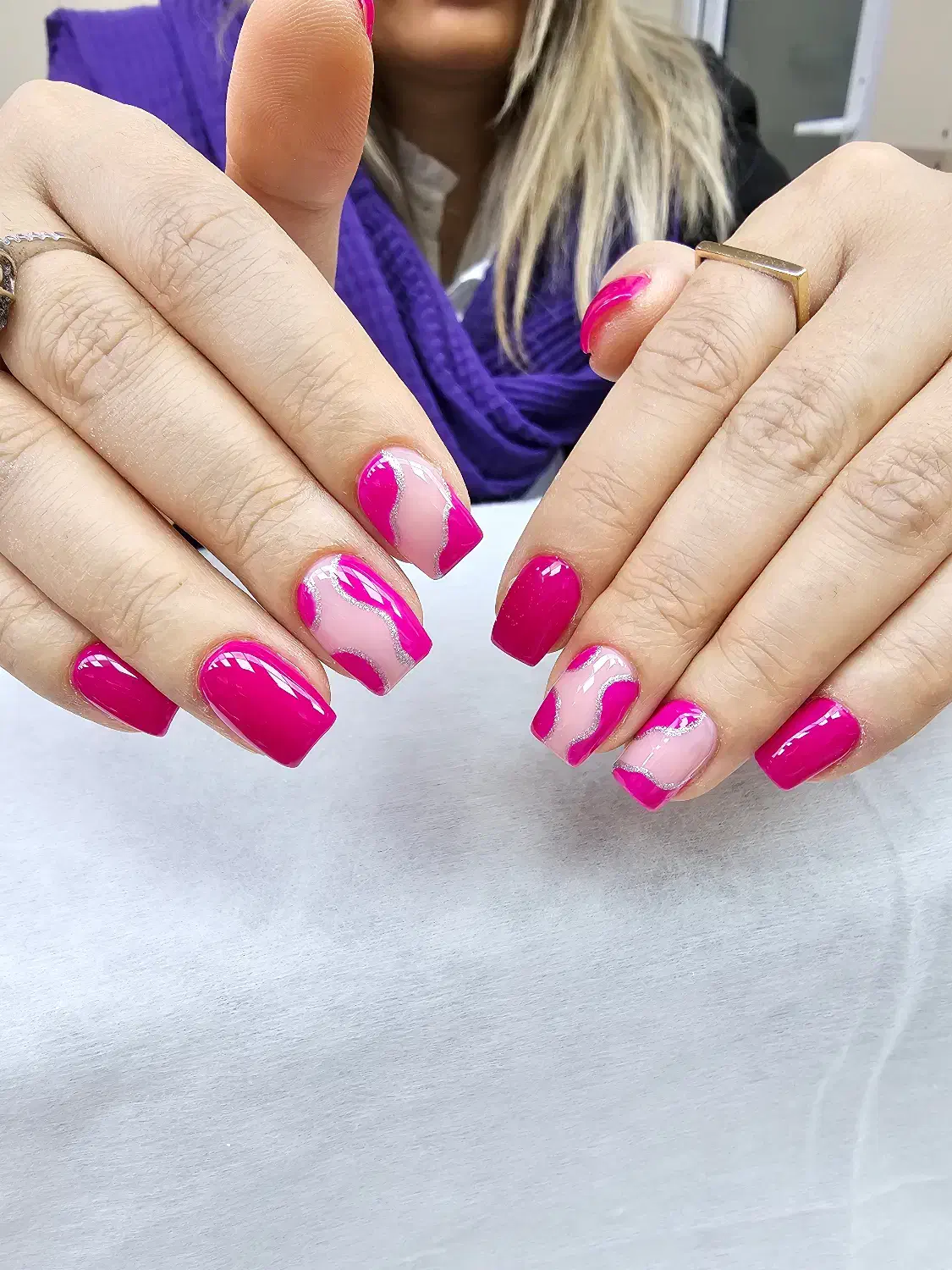 کاشت ناخن و پدیکور(تخفیفات ویژه)|خدمات آرایشگری و زیبایی|تهران, دردشت|دیوار