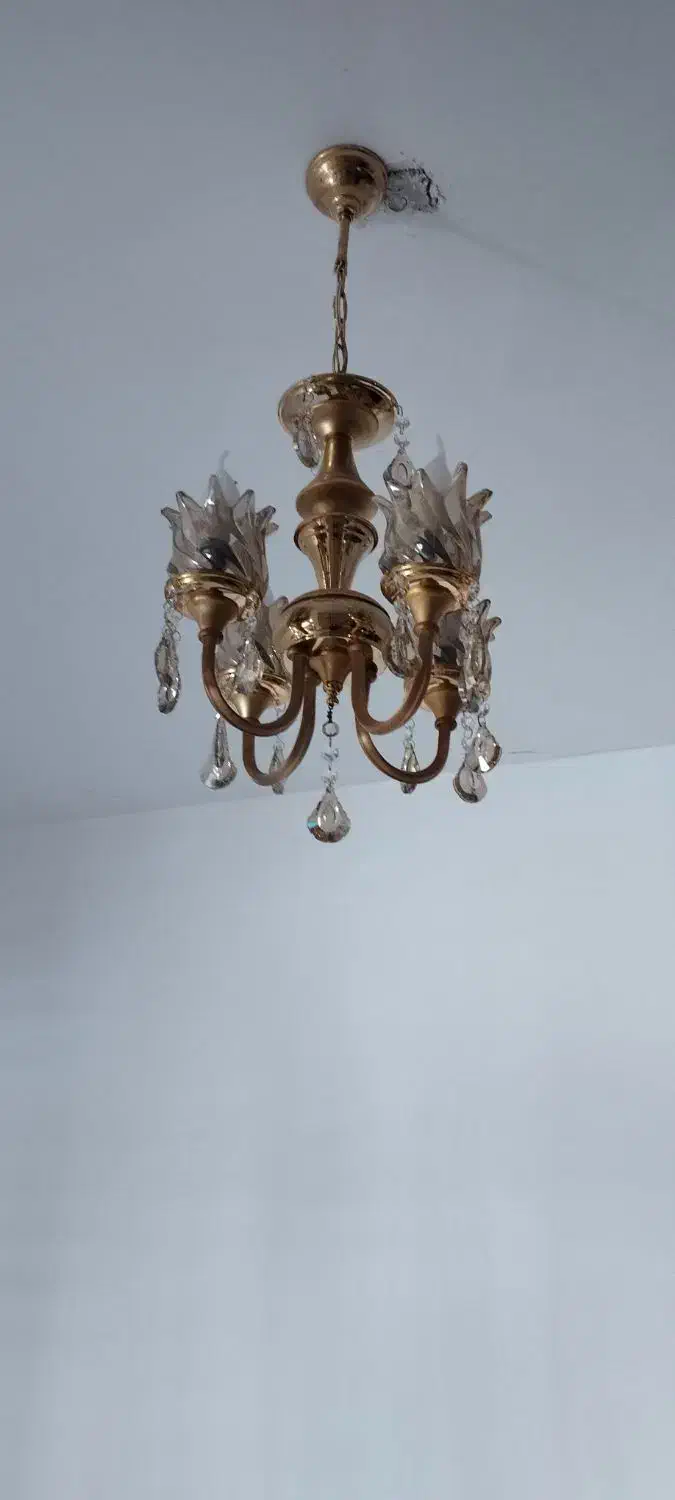 لوستر|لوستر و چراغ آویز|صدرا-فارس, فاز ۱|دیوار