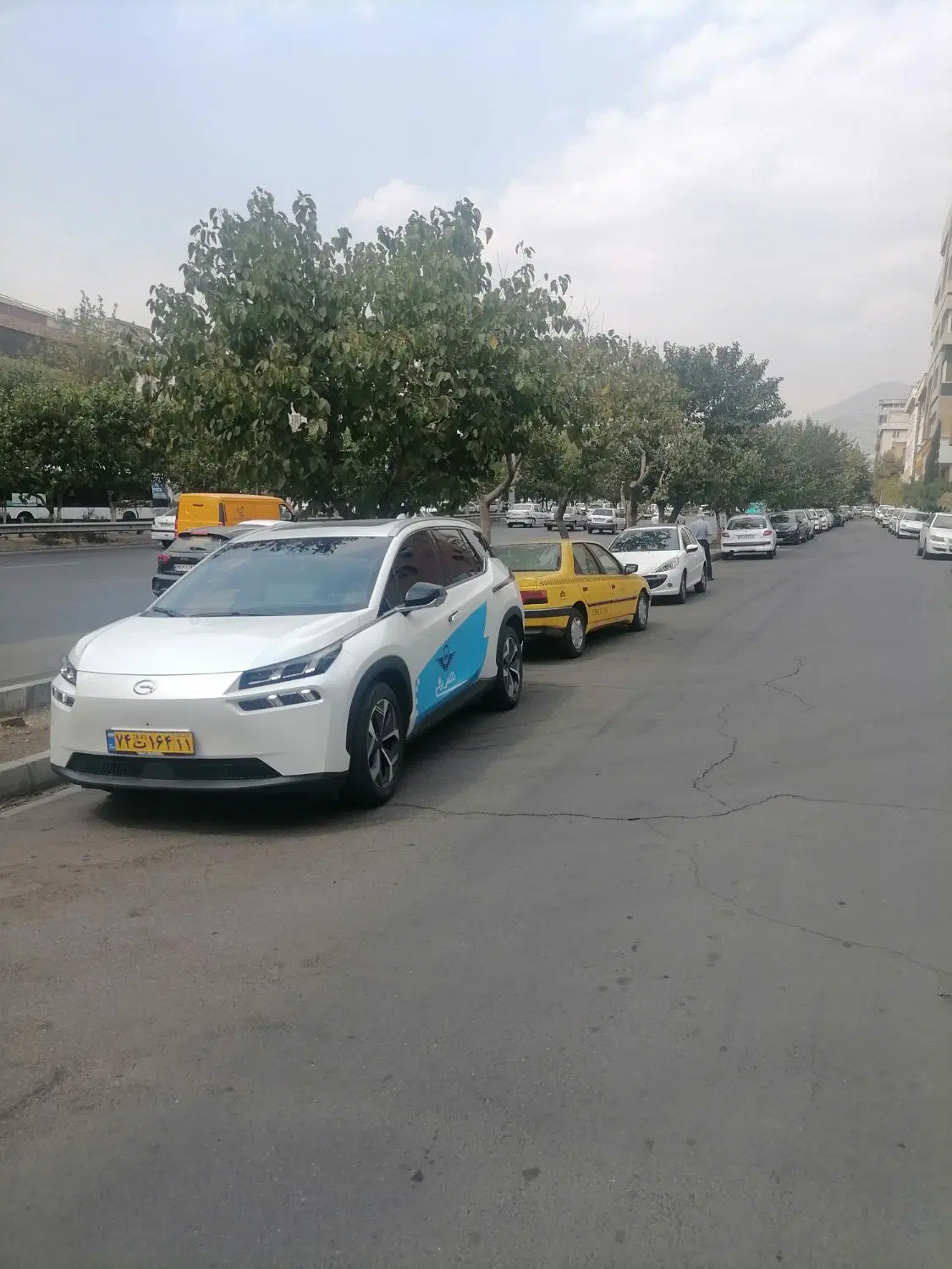 سرویس ادارت و شرکتها با تاکسی آیون برقی vip|خودرو اجارهای|تهران, باغ فیض|دیوار