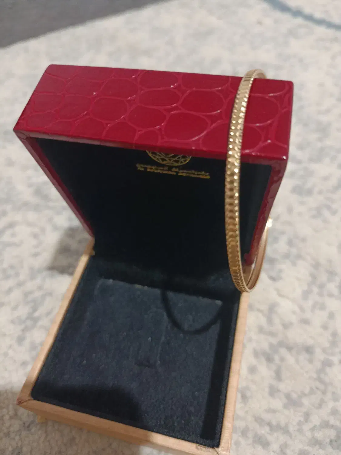 مقداری طلا در حد نو|جواهرات|فسا, |دیوار