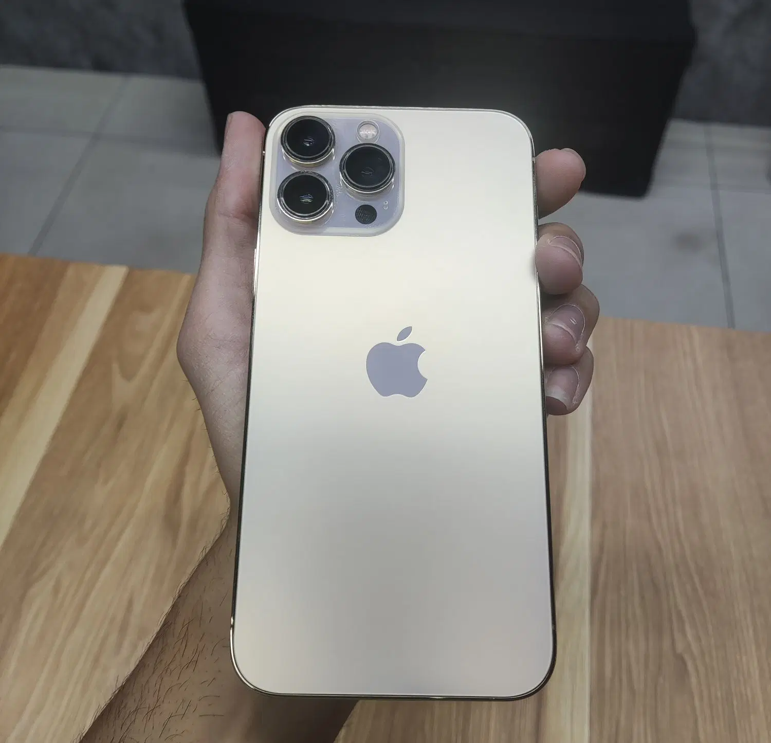 iPhone 13 Pro Max طلاییِ لوکس و بینقص|موبایل|کرج, اتحاد|دیوار