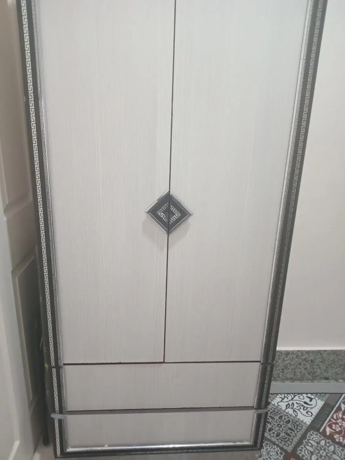 کمد سفید|جاکفشی، کمد، دراور|همدان, |دیوار