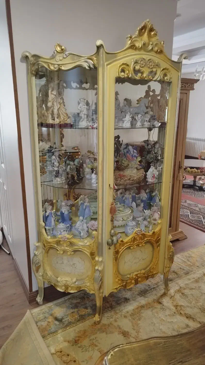 بوفه آنتیک و قدیمی|بوفه، ویترین، کنسول|پردیس, فاز ۸|دیوار