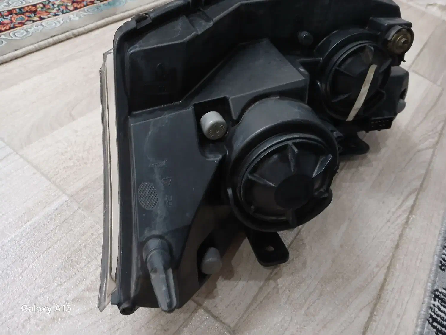 چراغ جلو دنا پلاس|قطعات یدکی و لوازم جانبی|رشت, پل تالشان|دیوار