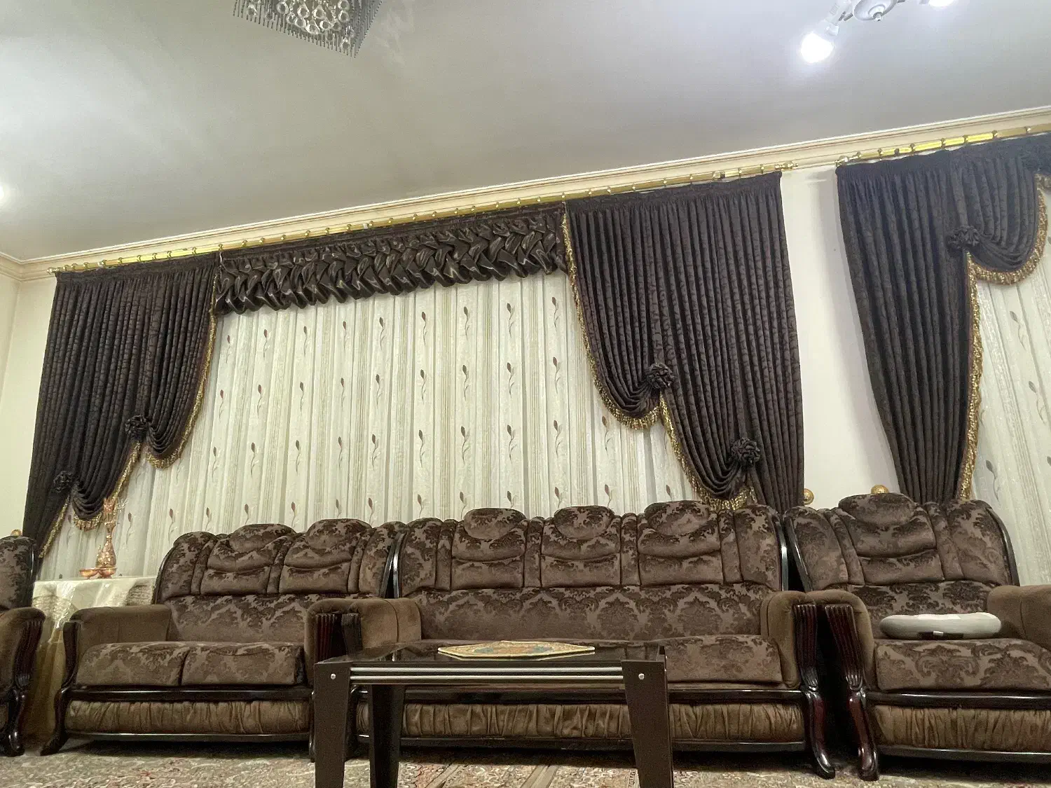 مبل ده نفره و پرده|مبلمان خانگی و میز عسلی|قائن, |دیوار