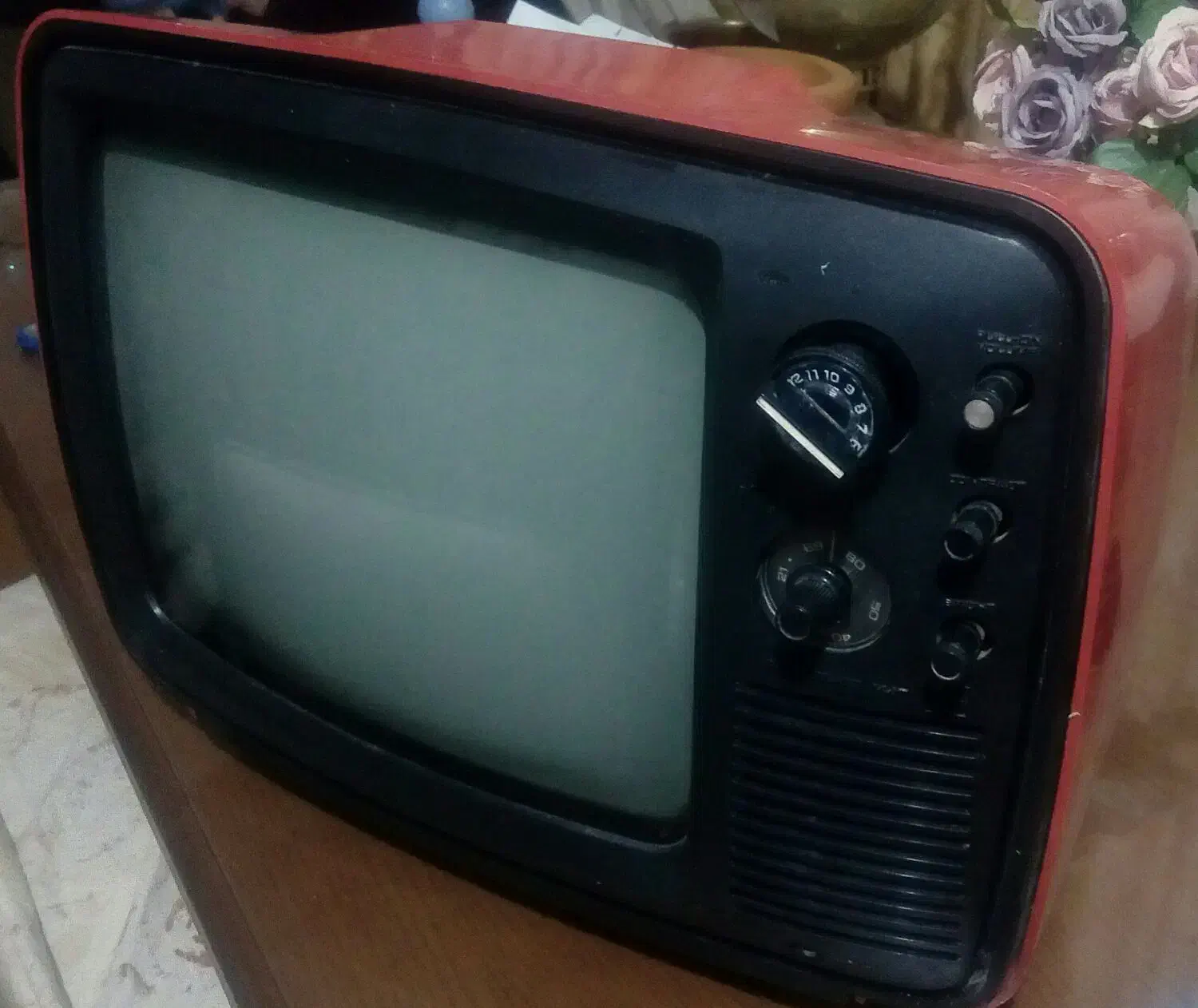 تلویزیون نوستالژیک و ظبط صوت کلاسیک|کلکسیون اشیاء عتیقه|آبادان, |دیوار