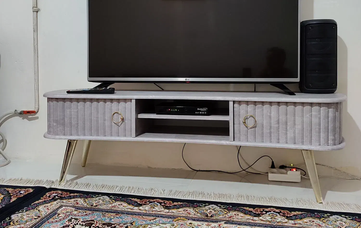 میز تلویزیون،کنسول|میز تلویزیون|مشهد, کوی سیدی|دیوار