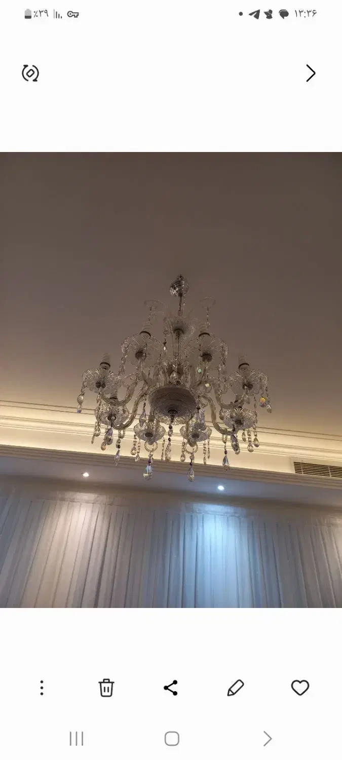 لوستر ۸ شاخه قدیمی|لوستر و چراغ آویز|قم, باجک یک|دیوار