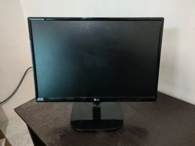 مانیتور IPS LED|قطعات و لوازم جانبی رایانه|شیراز, دشت چنار|دیوار