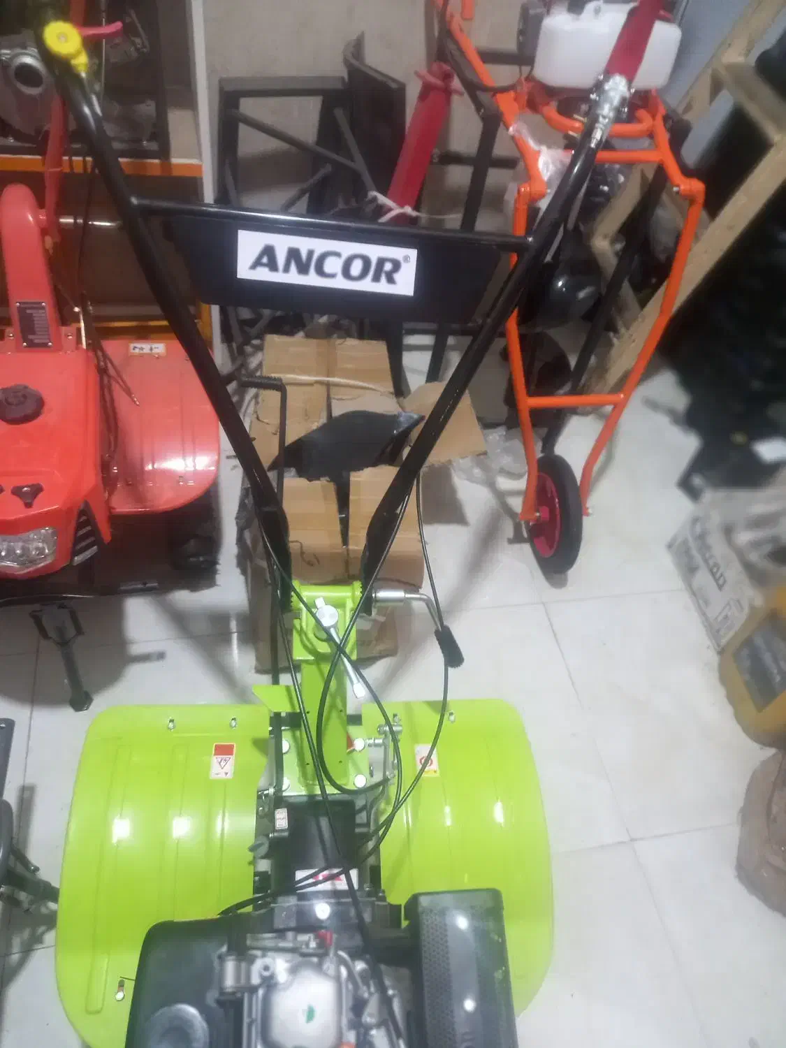 انواع تیلر گازوئیلی|ماشین‌آلات صنعتی|قم, کلهری|دیوار