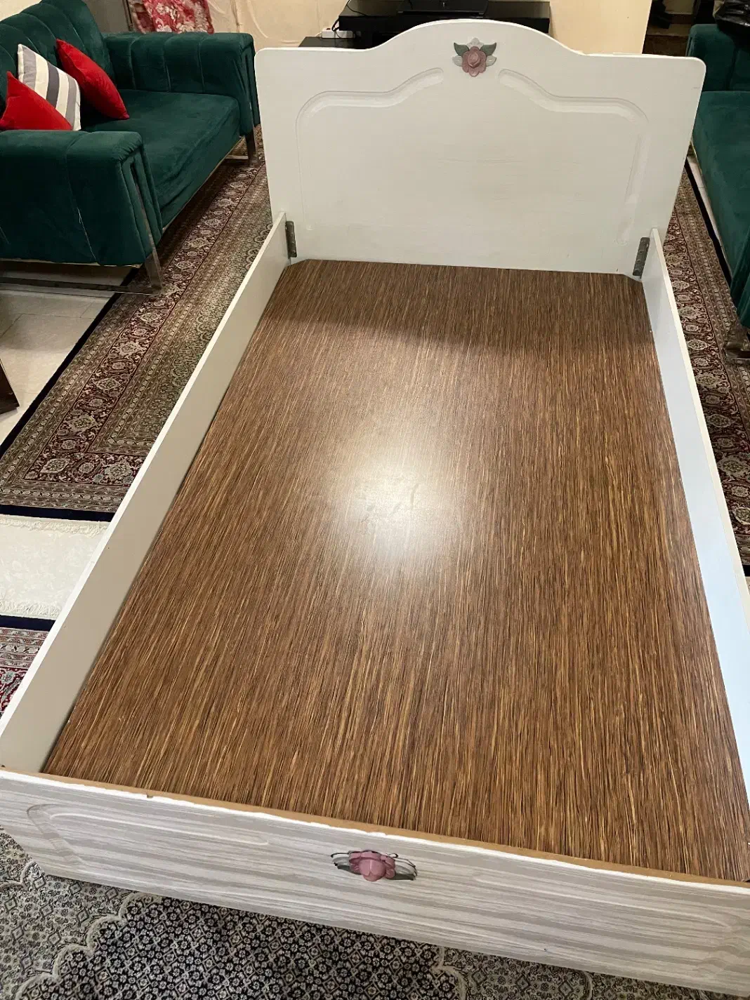 تخت خواب چوبی در ابعاد ۲در ۱۲۰( یک و نیم نفره )|تخت و سرویس خواب|کرج, گلشهر|دیوار