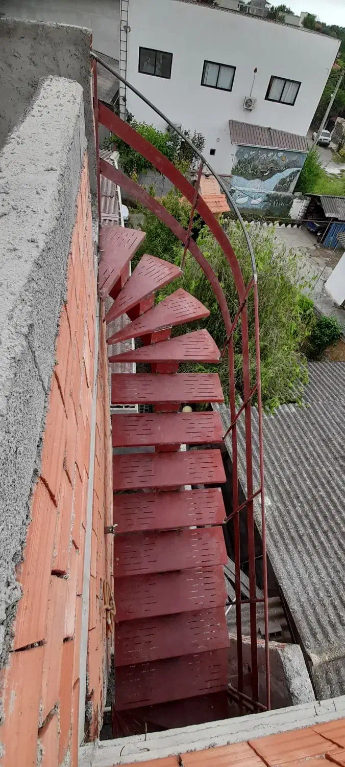 پله گردان،گرد(دوبلکس)|خدمات پیشه و مهارت|آمل, |دیوار