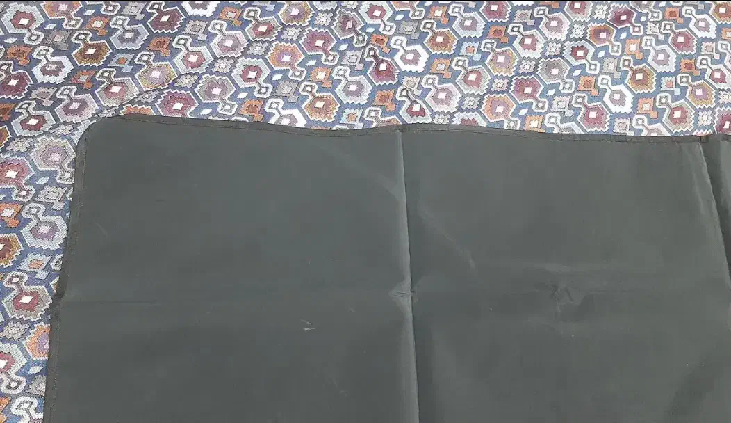 زیرانداز زدآب|روفرشی|اصفهان, برزان|دیوار