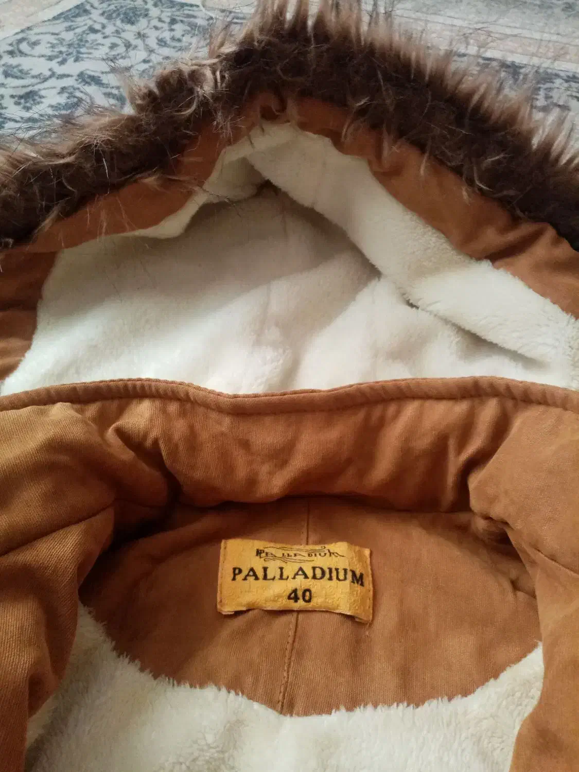 کاپشن در حد نو|لباس|گلبهار, نوبهار|دیوار