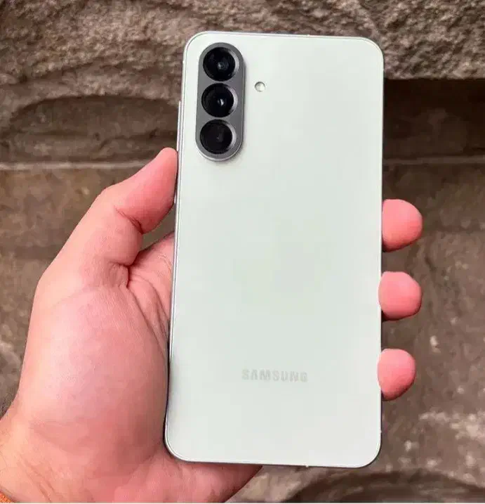 فروش یک دستگاه گوشی موبایل a56|موبایل|سنقر, |دیوار