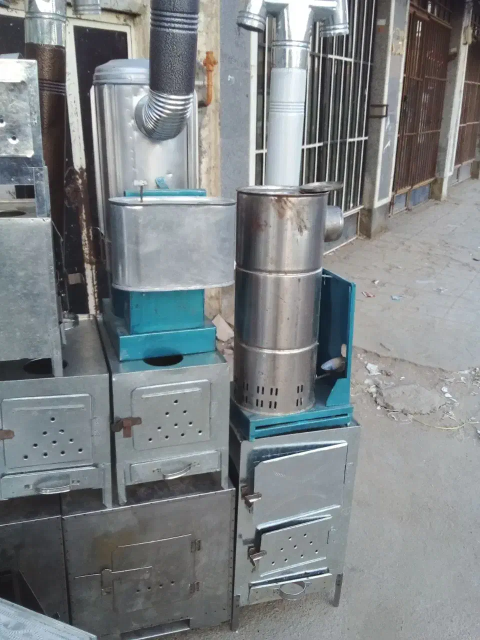 بخاری هیزمی. نفتی چکه ای. بخاری گازی|خدمات پیشه و مهارت|زاهدان, |دیوار