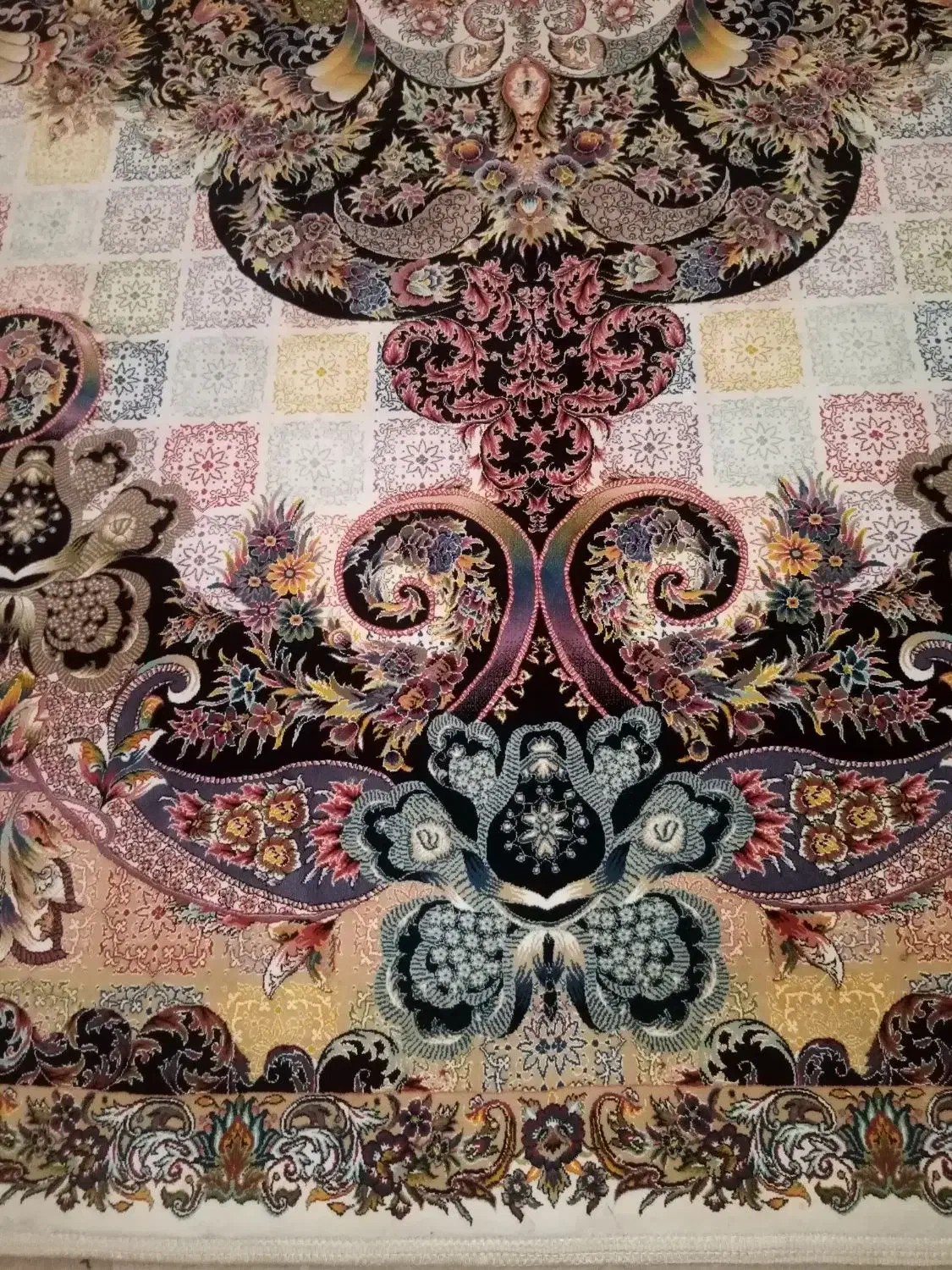 قالی تک یک عدد|فرش|اسفراین, |دیوار