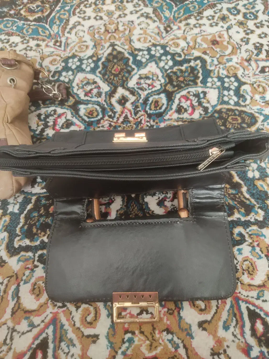 کیف زنانه|کیف، کفش، کمربند|گلبهار, شهر جدید گلبهار|دیوار