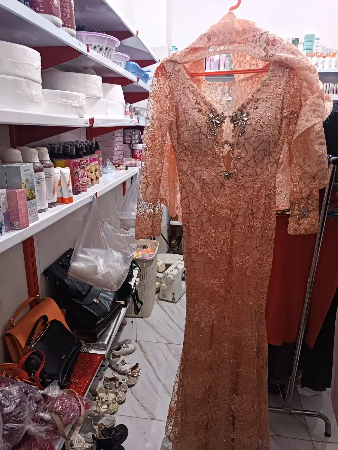 لباس مجلسی|لباس|ماکو, |دیوار