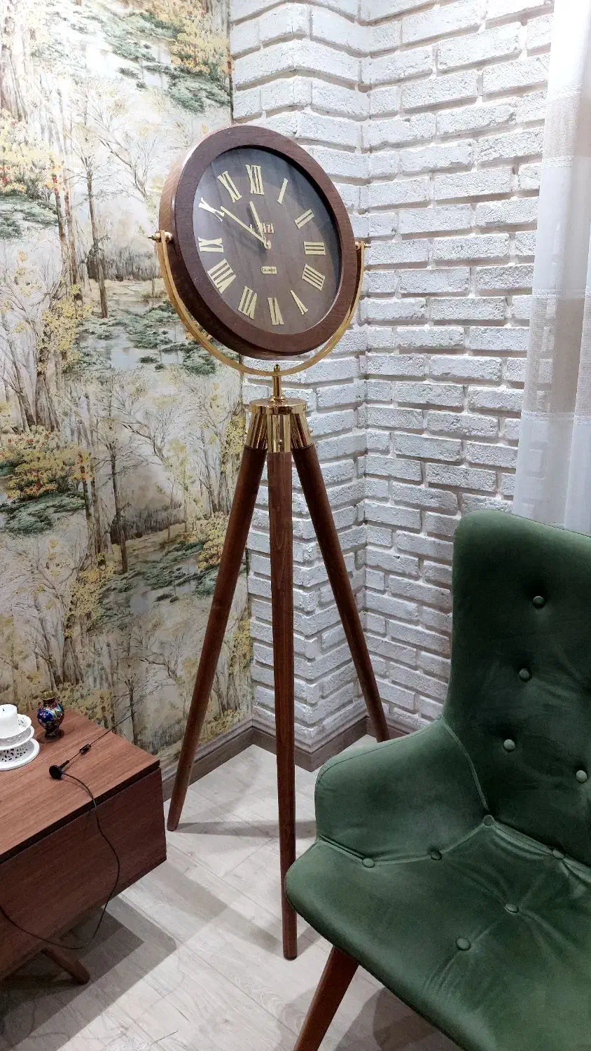 ساعت ایستاده پایه چوب گردو|ساعت دیواری و تزئینی|رشت, رشتیان|دیوار