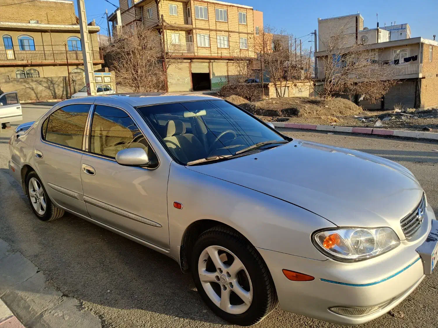 ماکسیما مدل۸۳|خودرو سواری و وانت|تهران, سعادت‌آباد|دیوار