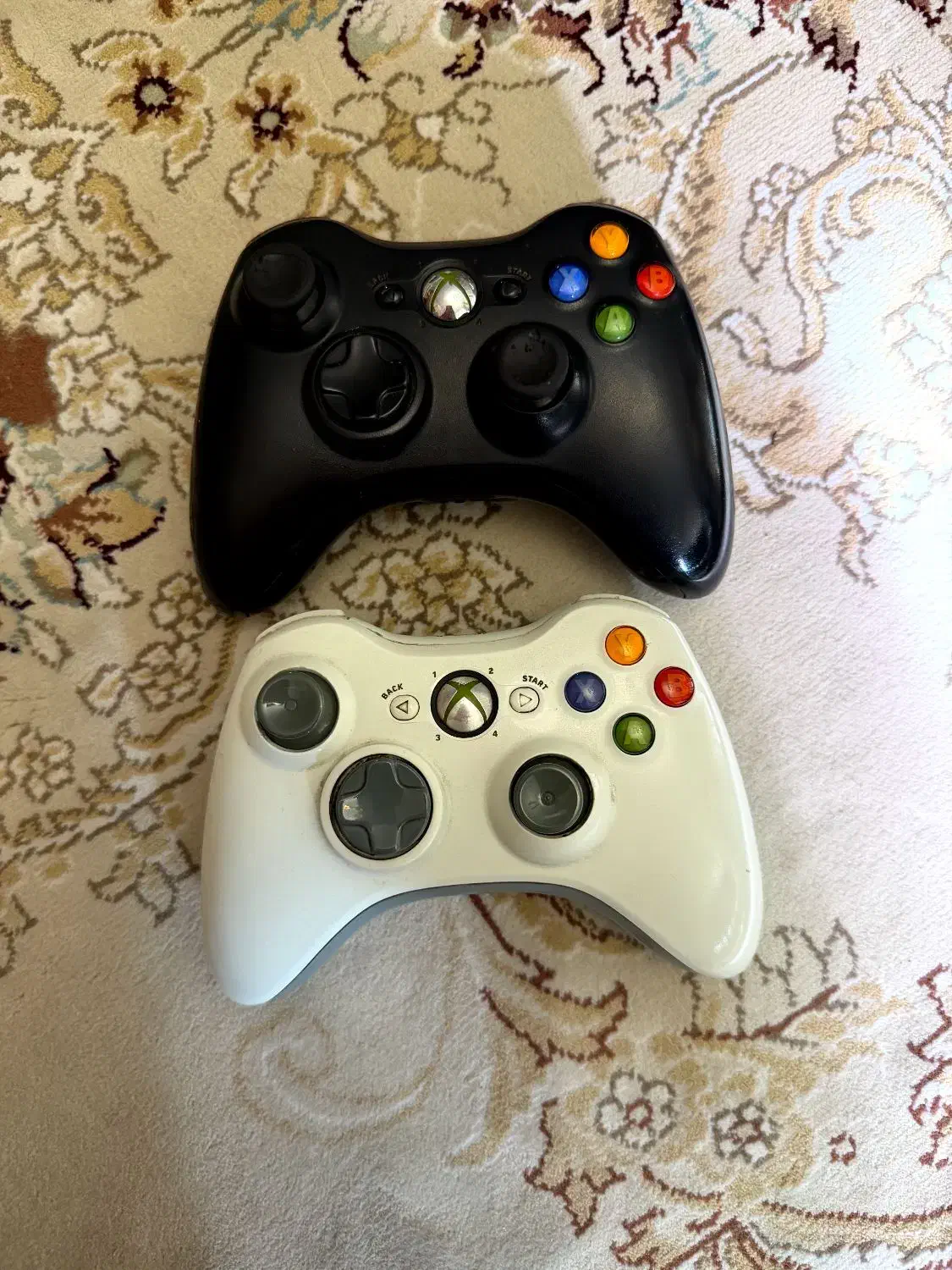 ایکس باکس ۳۶۰ نو همراه با دو دسته و کینکت|کنسول، بازی ویدئویی و آنلاین|شیراز, انجیر|دیوار