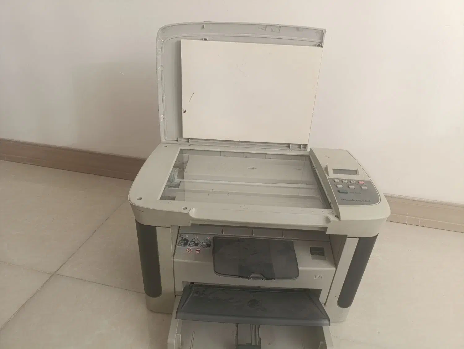 دستگاه سه کاره hp|پرینتر، اسکنر، کپی، فکس|قم, نوقطار|دیوار