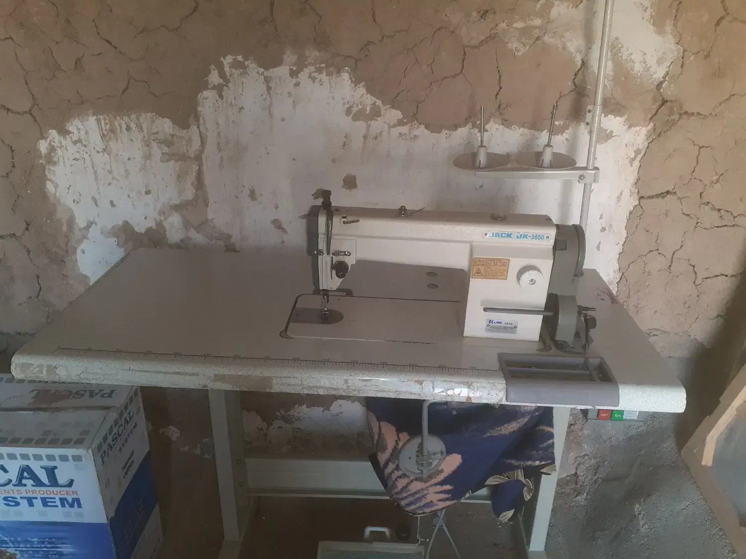 فروش چرخ خیاطی دینام دار بدون عیب|ماشین‌آلات صنعتی|امام, |دیوار