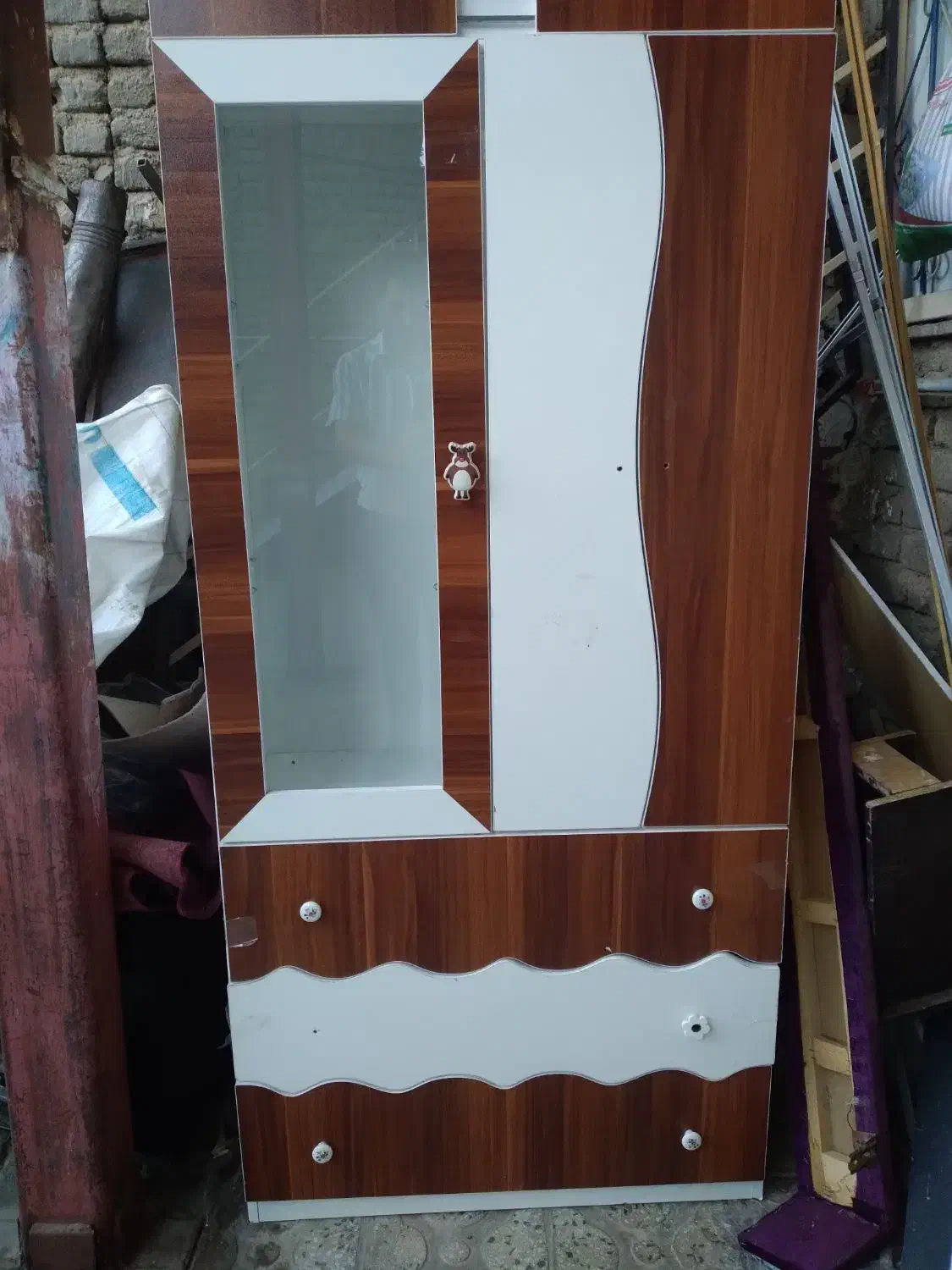 کمدجا لباسی|جاکفشی، کمد، دراور|نهاوند, |دیوار