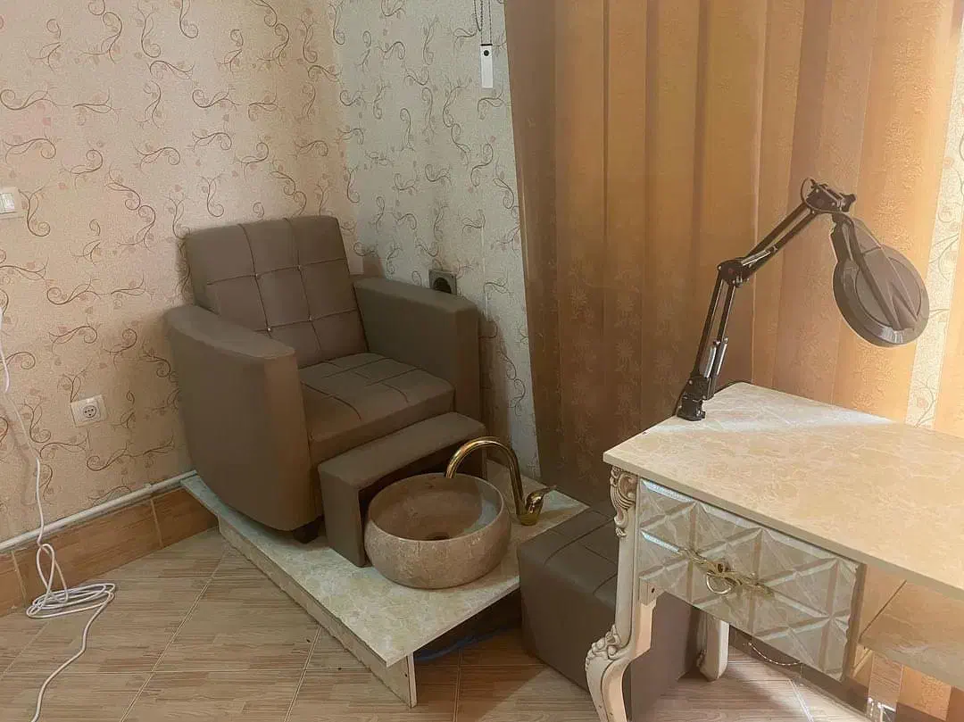 ست میز ناخن و پدیکور|آرایشگاه و سالنهای زیبایی|کاشان, فاز ۱ ناجی آباد|دیوار