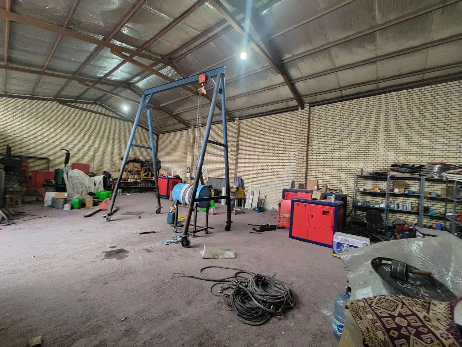 اجاره سوله ۳۰۰ متری واقع در شهرک آدران|اجارهٔ دفتر صنعتی، کشاورزی، تجاری|رباط‌کریم, آدران|دیوار