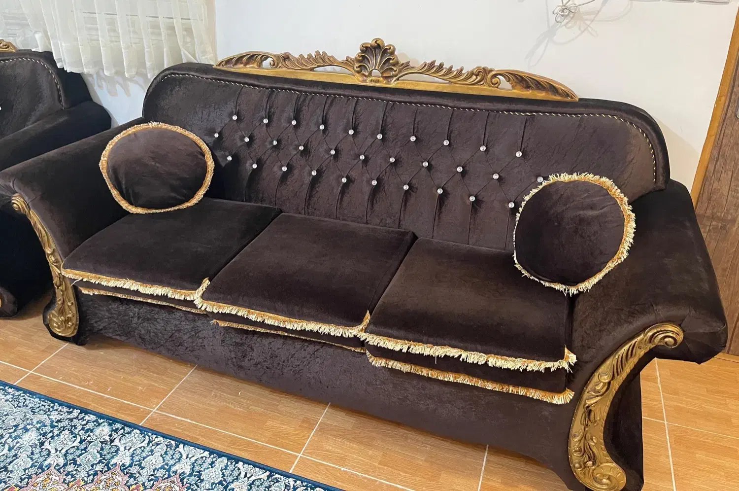 مبل ۷نفره ومیزوسط|مبلمان خانگی و میز عسلی|لاهیجان, کوی خزر|دیوار