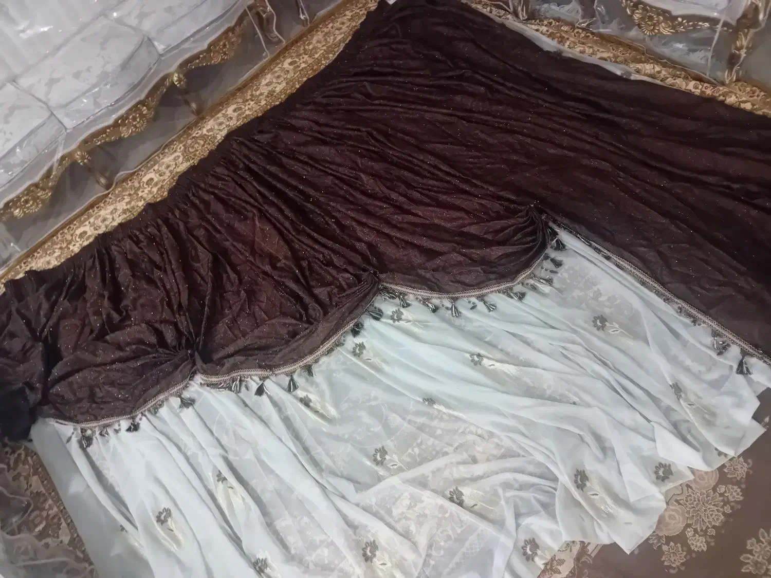 پرده ویلان|پرده، رانر، رومیزی|کاشان, فاز ۱ ناجی آباد|دیوار