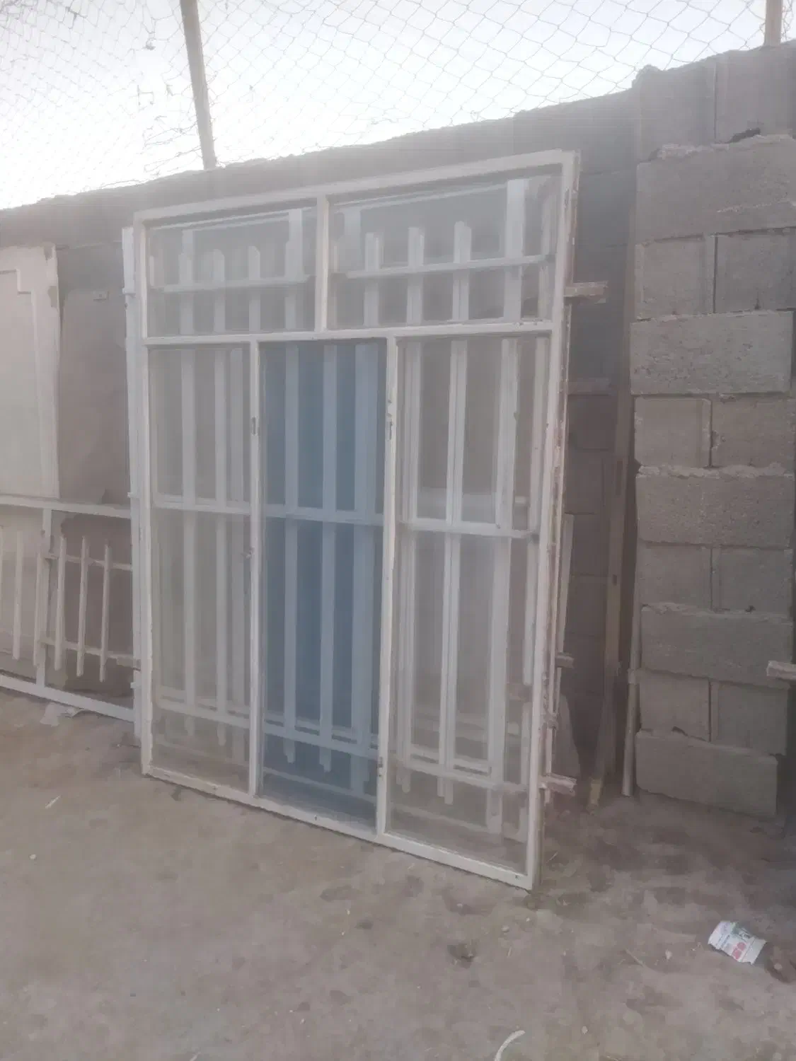 درب حیاط وپنجره|مصالح و تجهیزات ساختمان|فلاورجان, |دیوار