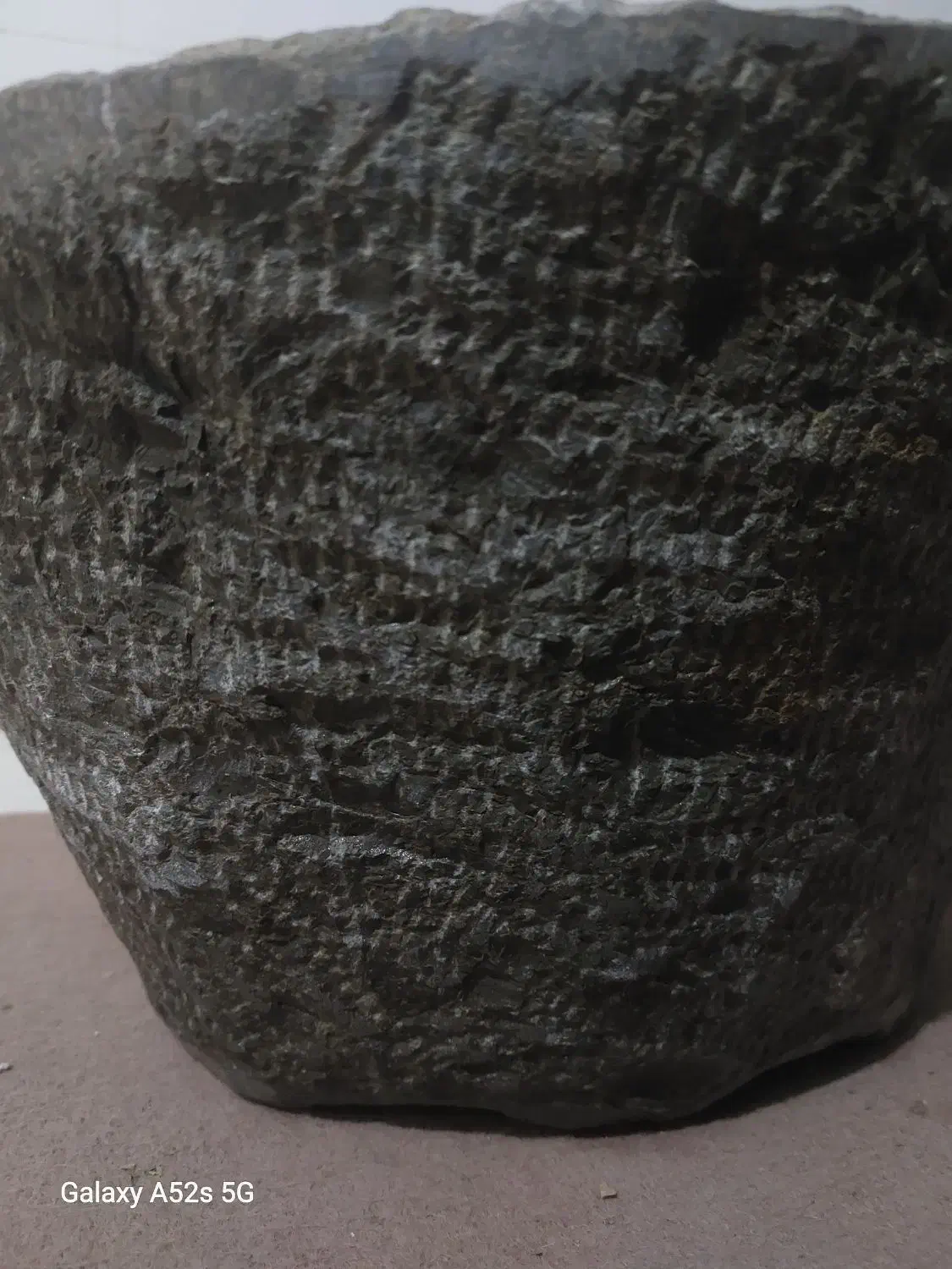 یانه سنگی قدیمی به همراه دسته چوبی قدیمی عتیقه|کلکسیون اشیاء عتیقه|نجفآباد, ویلاشهر|دیوار