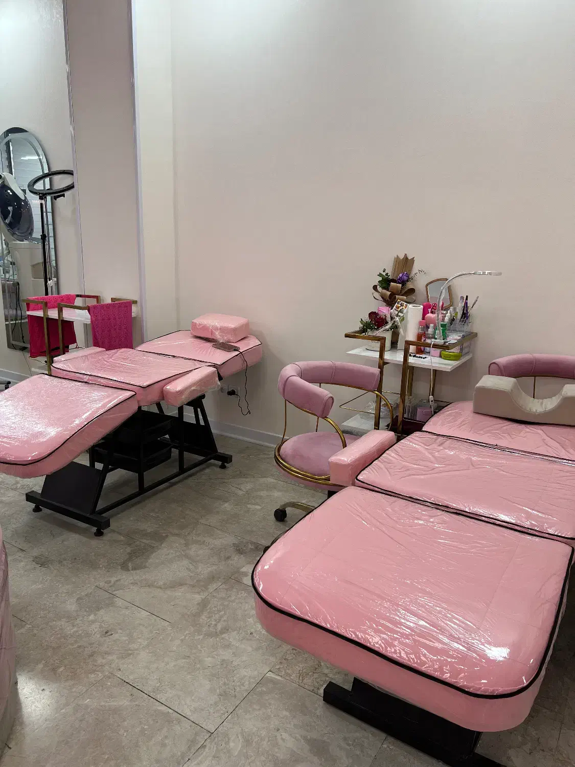 اجاره صندلی رنگ و تخت مژه تهرانسر پاساژ سهند|اجارهٔ دفتر کار، اتاق اداری، مطب|تهران, باشگاه نفت|دیوار