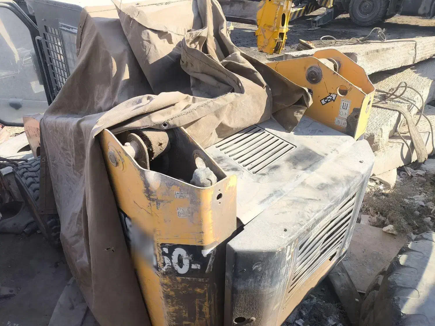 بابکت|خودرو سنگین|اصفهان, شهرک صنعتی امیرکبیر (شاپور جدید)|دیوار