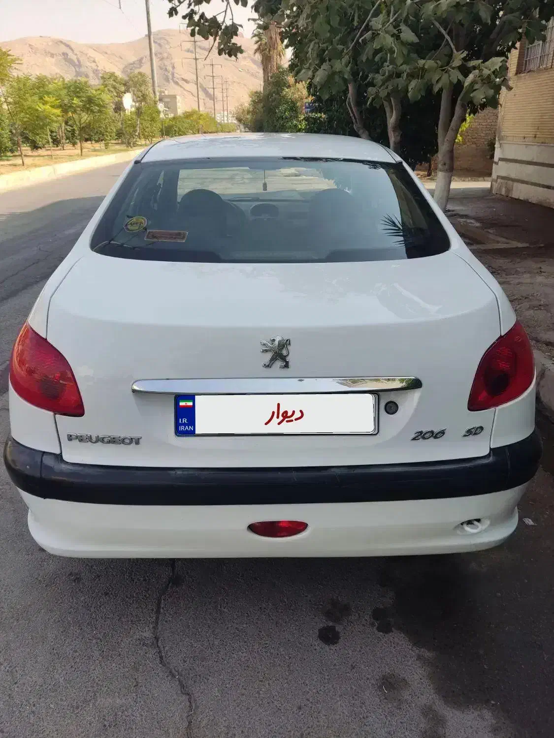 206تیوفایو کم کار|خودرو سواری و وانت|شیراز, آزادگان|دیوار