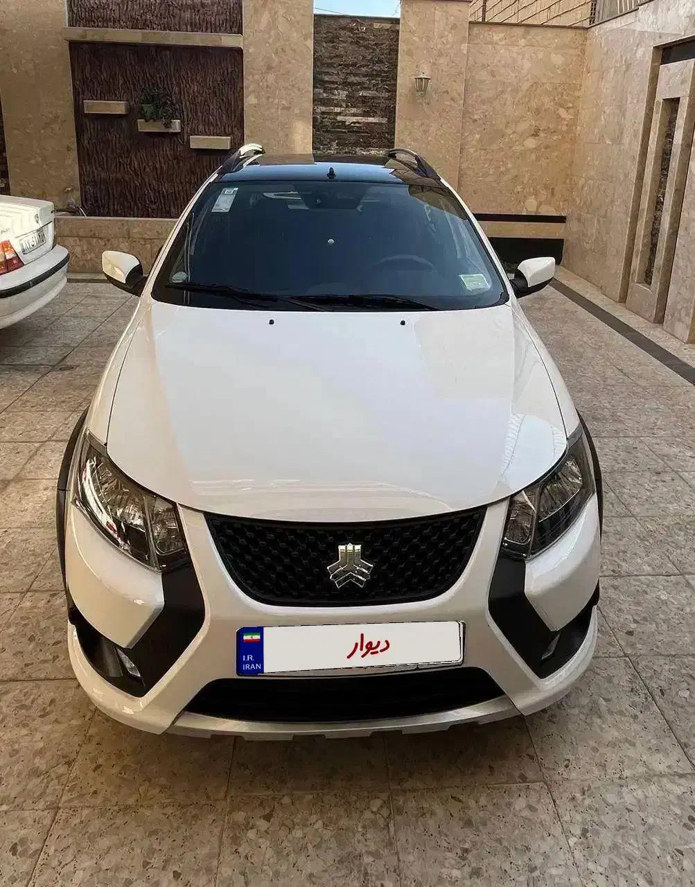 کوئیک GXR مدل 1404 سفید مشکی|خودرو سواری و وانت|خمینی‌شهر, |دیوار