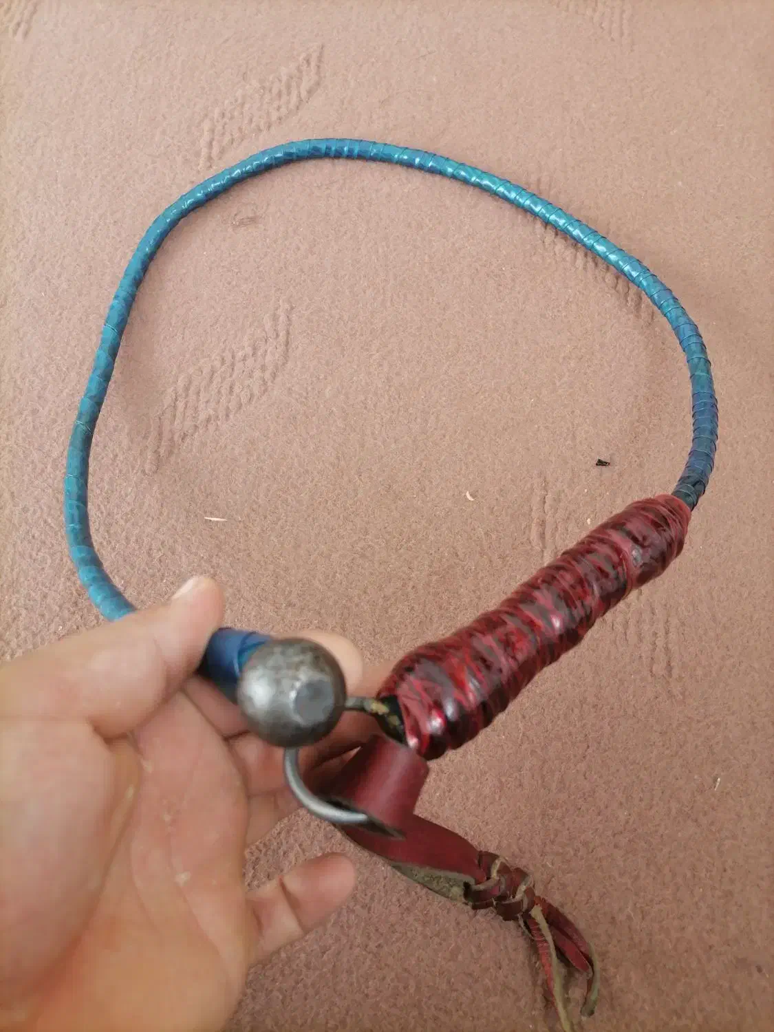 زنجیر شلاق قدیمی|کلکسیون اشیاء عتیقه|نیشابور, شهرک رسولی|دیوار