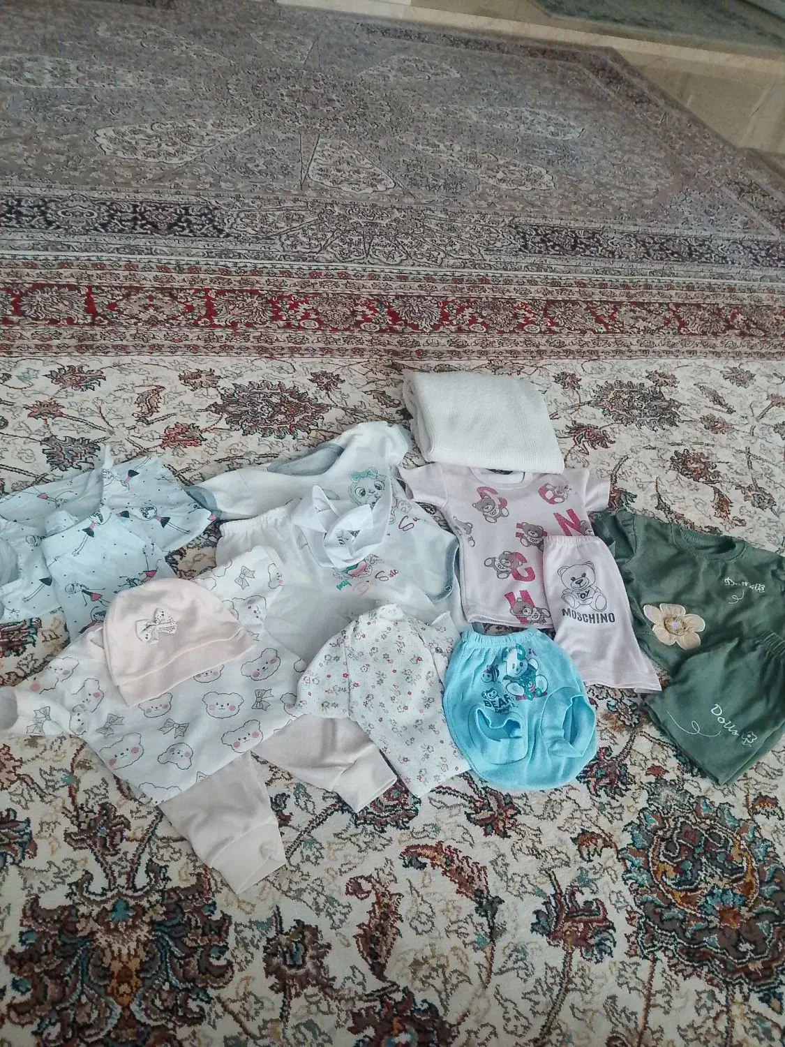 لباس اهدایی سایز ۱و۲|حراج|نسیمشهر, |دیوار