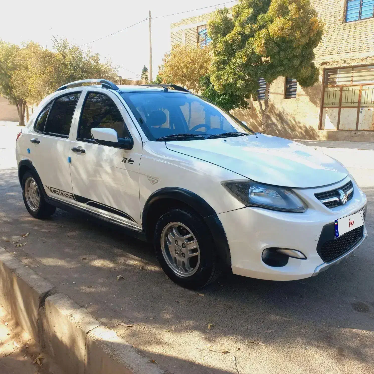 کوییک ۱۴۰۰R پارس خودرویی|خودرو سواری و وانت|شیراز, شهرک مطهری|دیوار