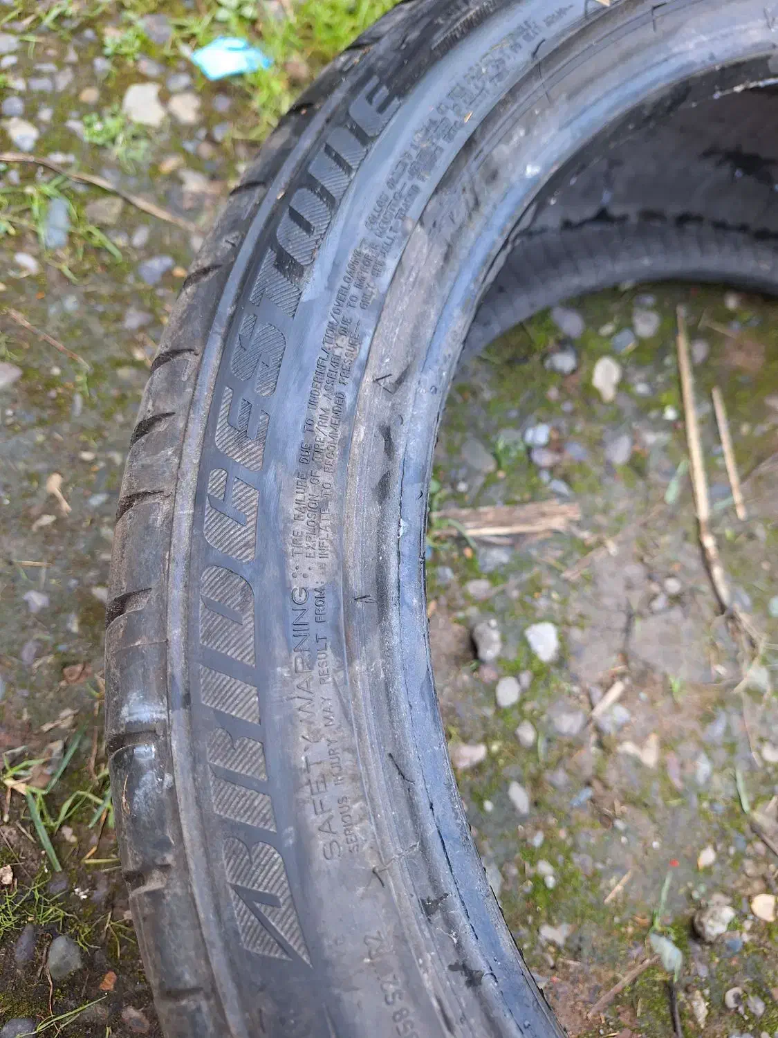 لاستیک سایز ۱۸|قطعات یدکی و لوازم جانبی|رشت, دخانیات|دیوار