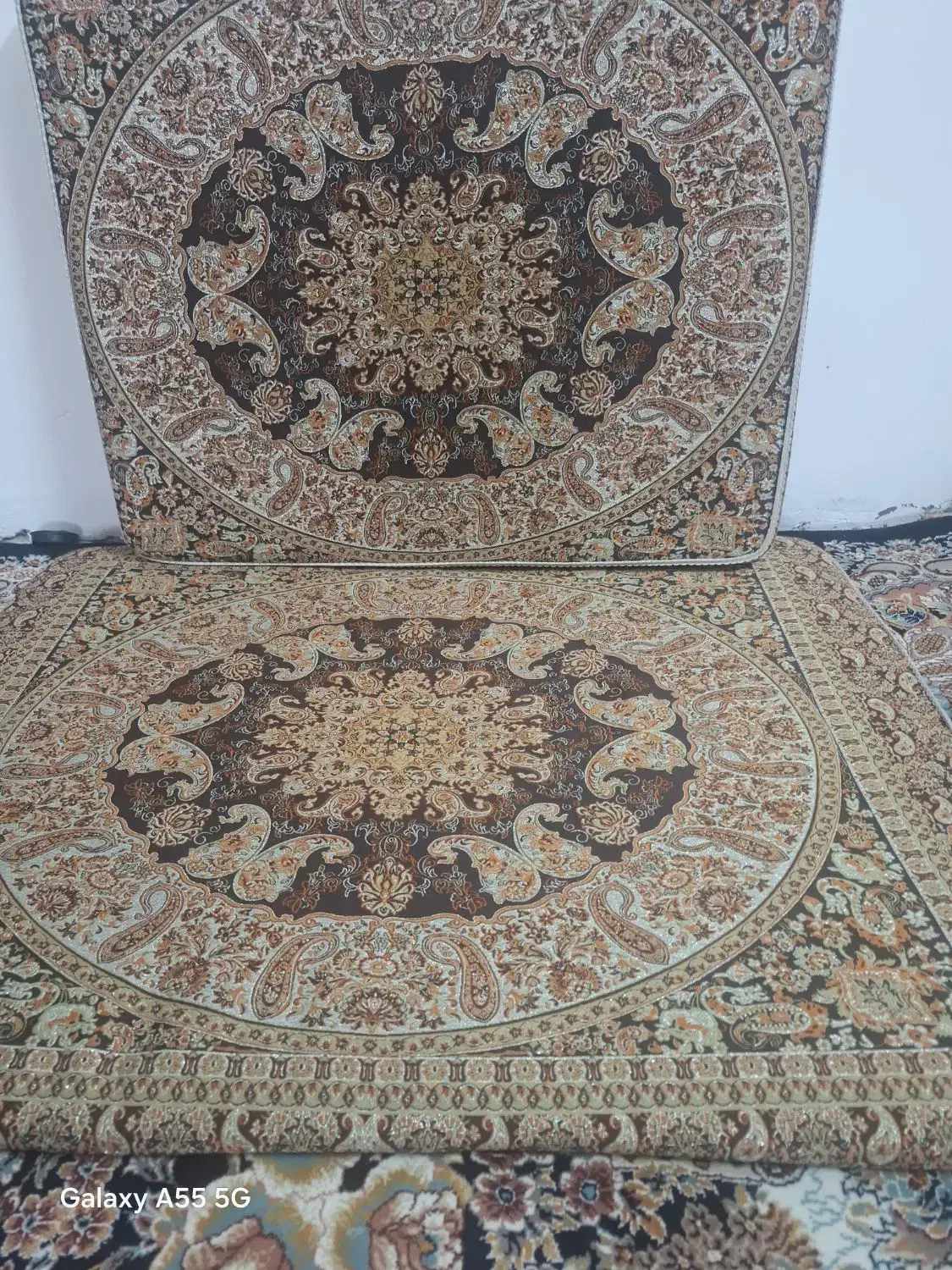 شاه نشین|پشتی|بروجرد, |دیوار