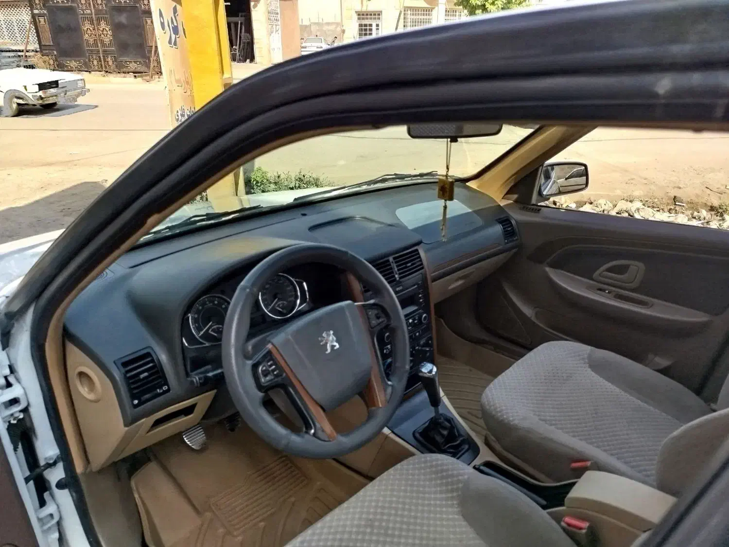 پژو ۴۰۵مدل ۹۰ اتاق تعویض ۱۴۰۴|خودرو سواری و وانت|کرمانشاه, |دیوار