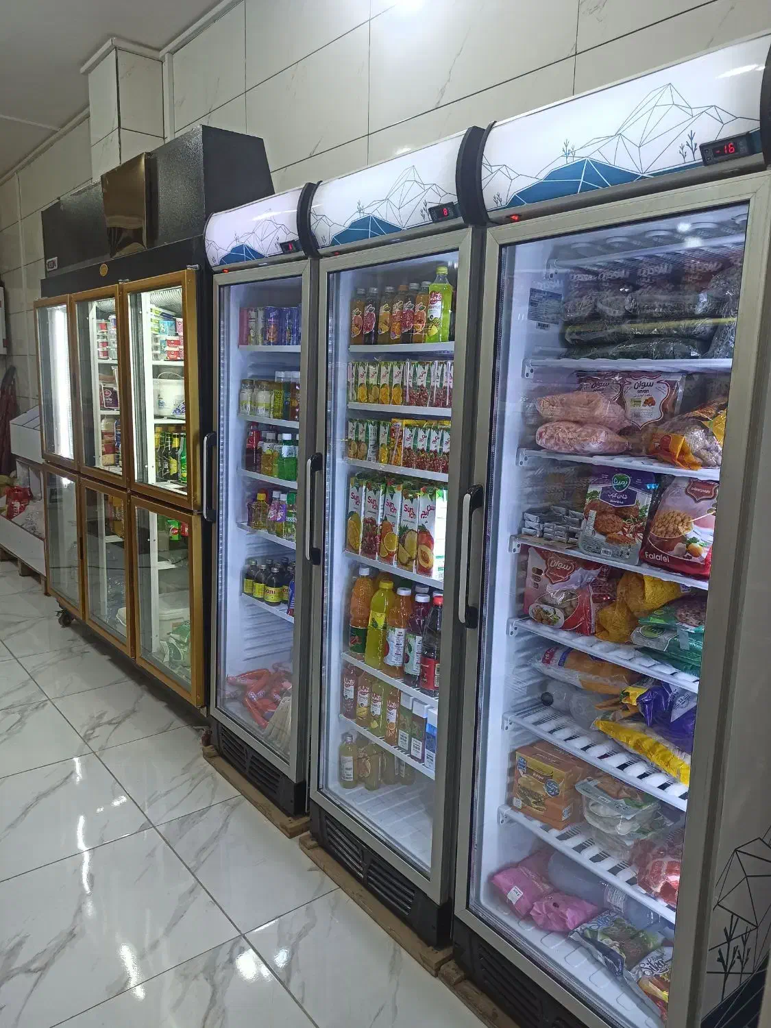 واگذاری سوپر مارکت لطفا تماس بگیرید|فروشگاه و مغازه|شهرضا, |دیوار