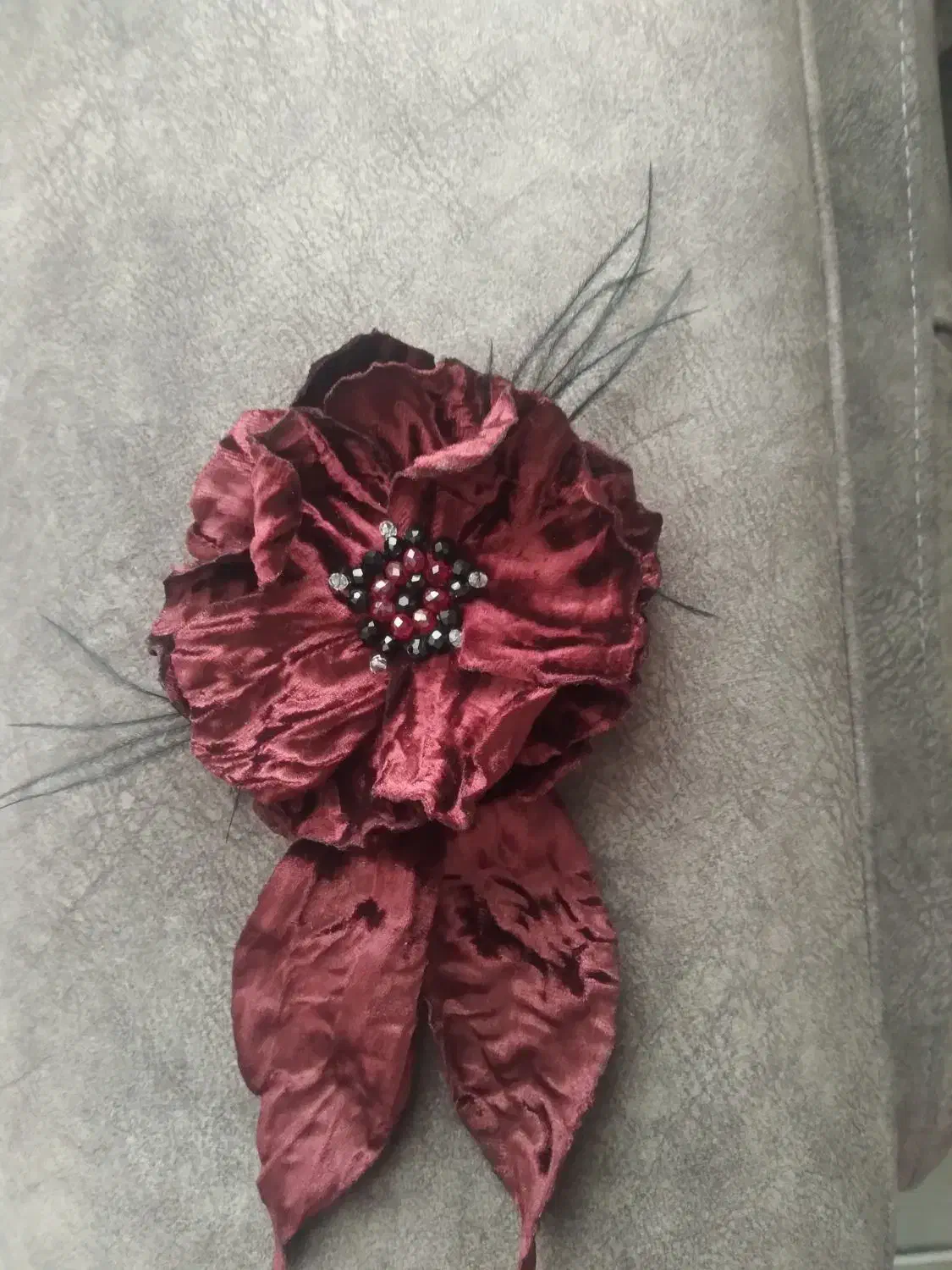 تزئین گل برای لباس|صنایع دستی و سایر لوازم تزئینی|مشگین شهر, |دیوار