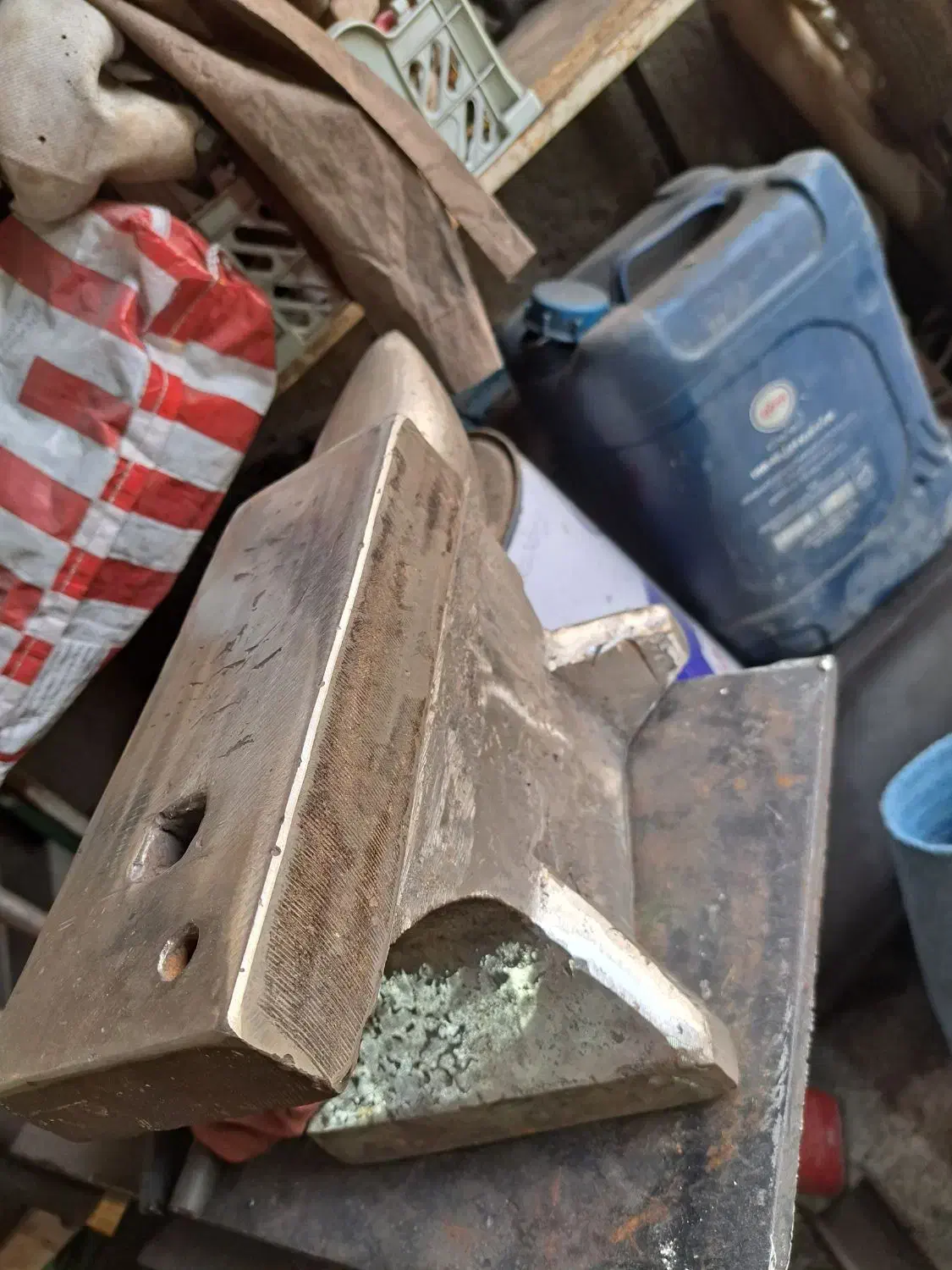 سندان فولادی ۳۰ کیلویی|ابزارآلات|اشنویه, |دیوار