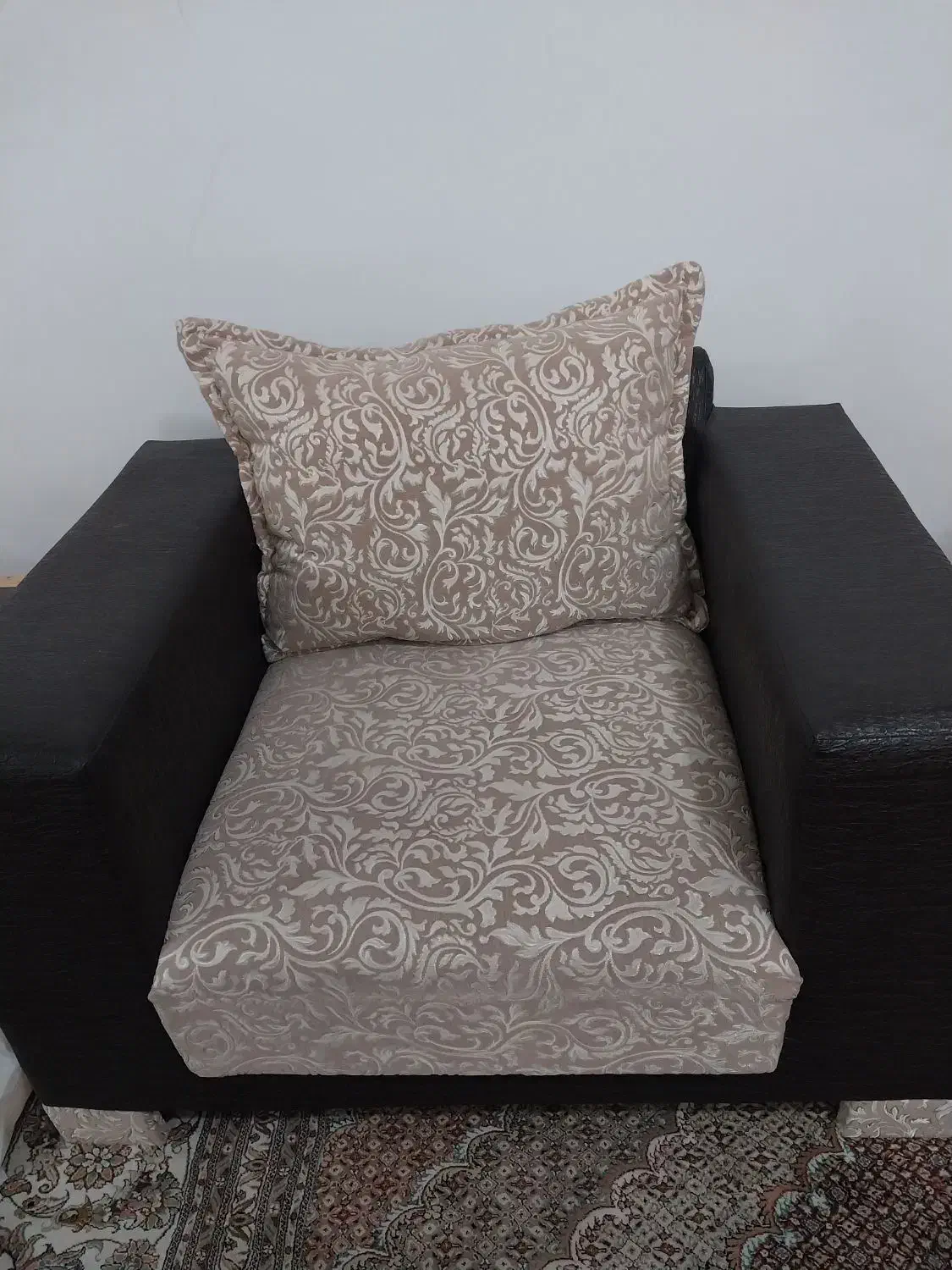 مبل هفت نفره با میز و سه عسلی|مبلمان خانگی و میز عسلی|داراب, |دیوار