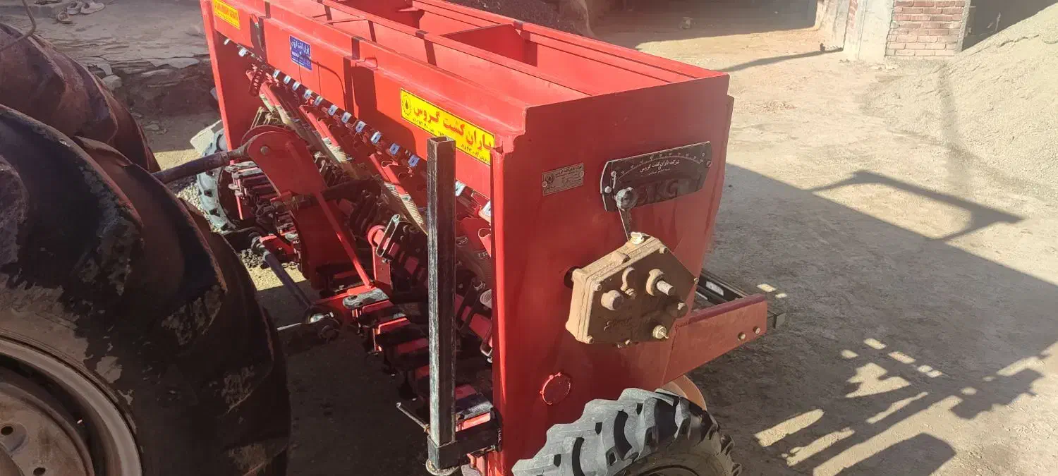 بذر کار /ردیفکار|ماشینآلات صنعتی|بیجار, |دیوار